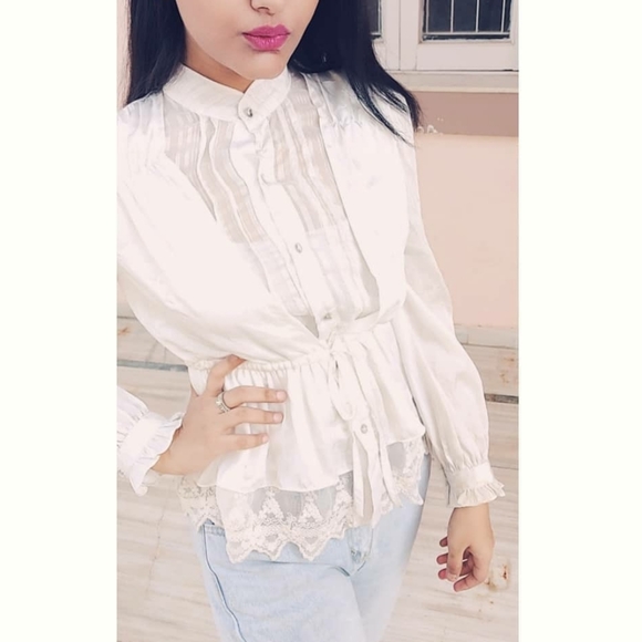 Tops - White satin lace shirt